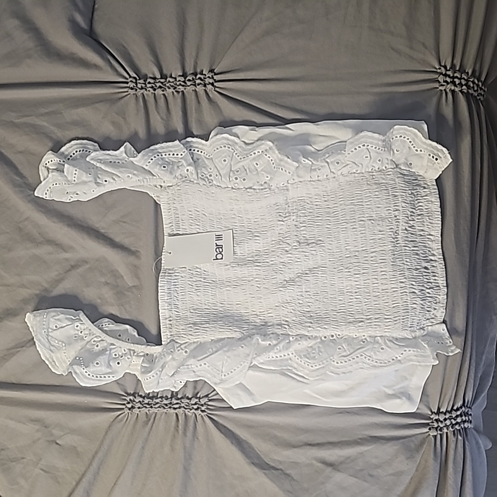 White ruffle top Size M